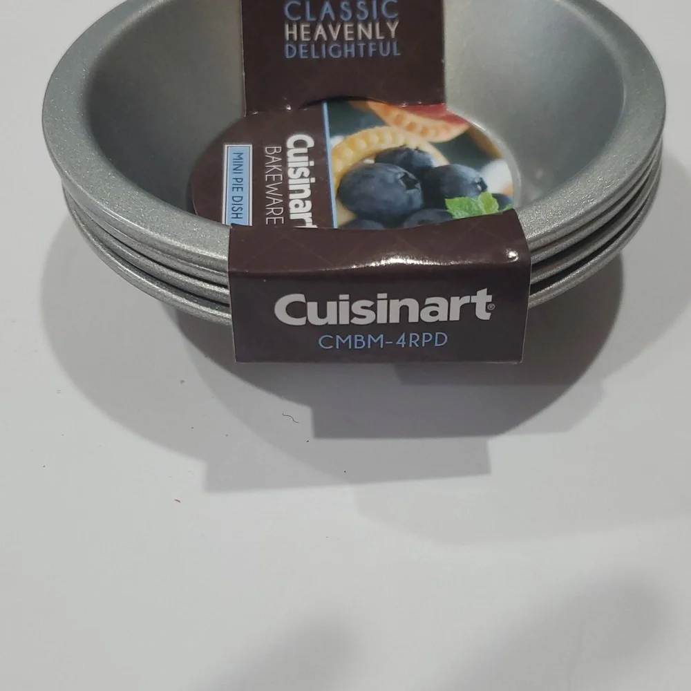 Cuisinart 4-piece Mini‎ Round Pie Dish Set new